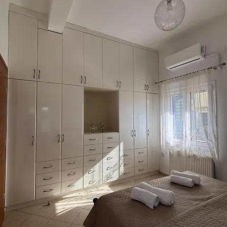 Apartment Petrounas House Kythira Town
