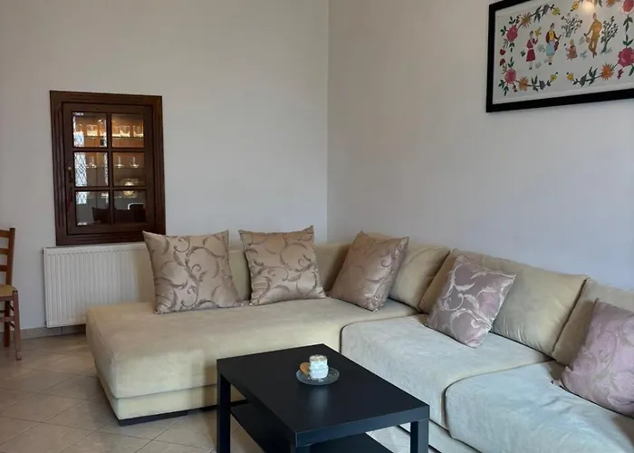 Petrounas House * Kythira Town